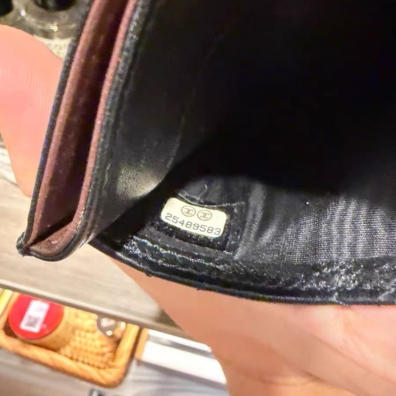 CHANEL 經典羊皮卡包-9