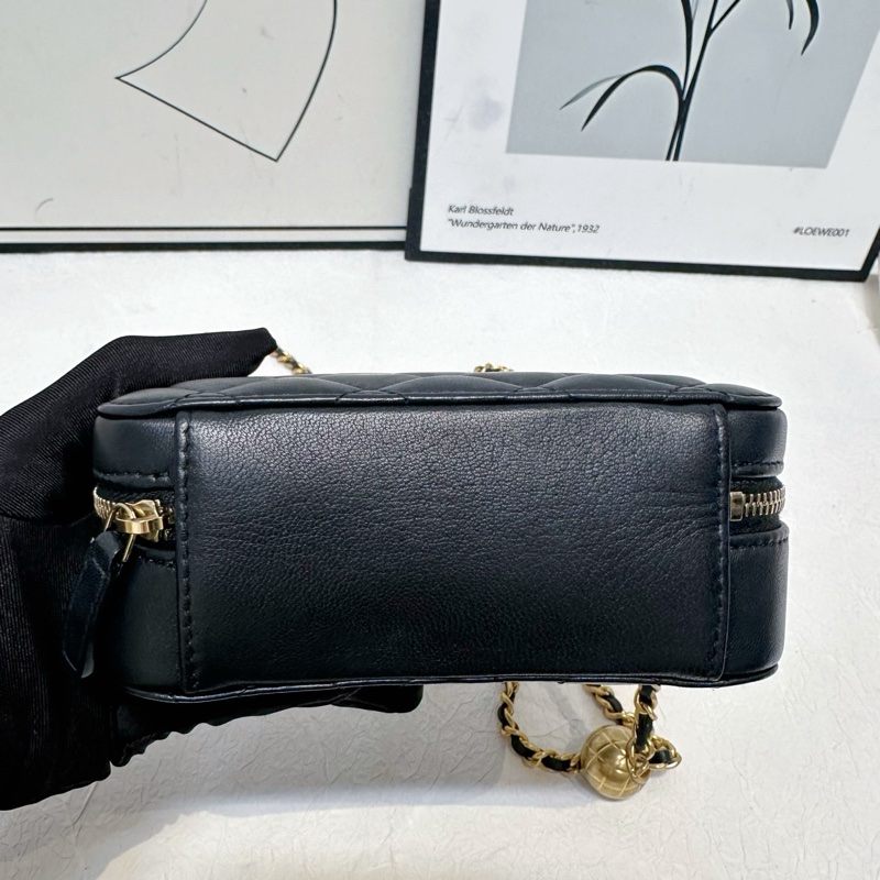Chanel 小金球方盒相機包 小羊皮 31開 鏈條可調節單肩斜挎兩用 尺寸約14.5×10.5×6 附件:身份卡/防塵袋-2