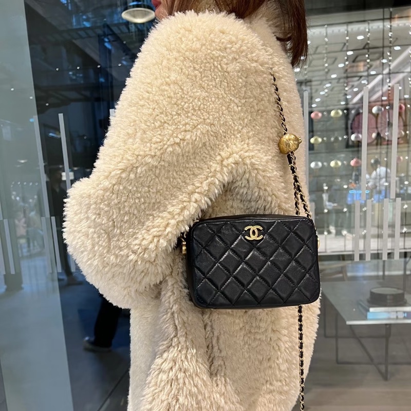 Chanel 小金球方盒相機包 小羊皮 31開 鏈條可調節單肩斜挎兩用 尺寸約14.5×10.5×6 附件:身份卡/防塵袋-7