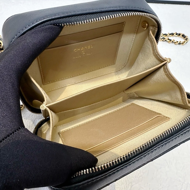 Chanel 小金球方盒相機包 小羊皮 31開 鏈條可調節單肩斜挎兩用 尺寸約14.5×10.5×6 附件:身份卡/防塵袋-8