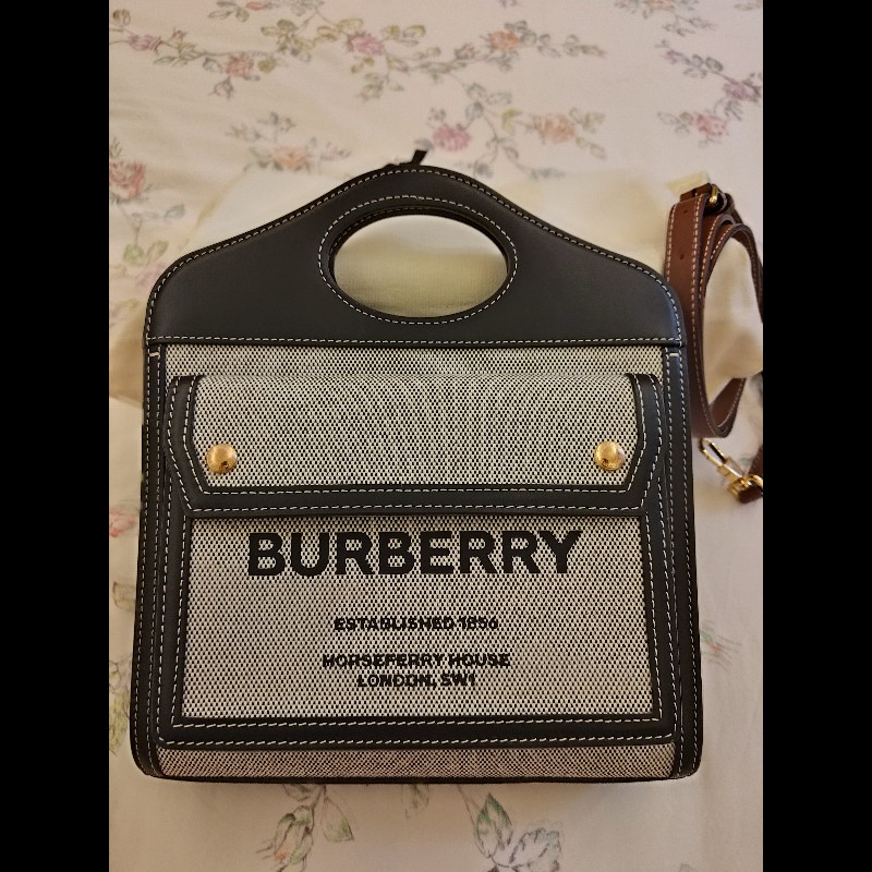Burberry Mini Pocket 學院風印花帆布兩用包-10