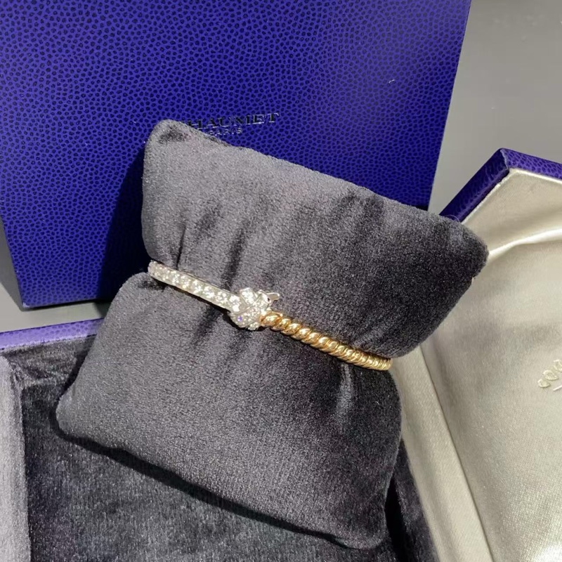 Chaumet尚美Insolence系列蝴蝶結系列手鍊 15.5 cm 專櫃27.7w！太美了！適合小手圍的寶子 專櫃停產絕版，2023 購入-2