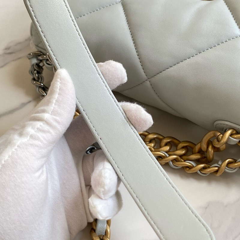 ®️Chanel 19bag 迷霧淡藍 金扣 晶片款-39
