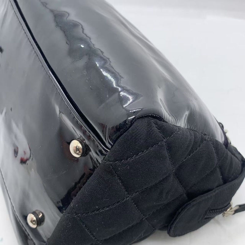 98 新Chanel香奈兒相機包單肩包 tote，單肩包，鐳射 13 開頭-13