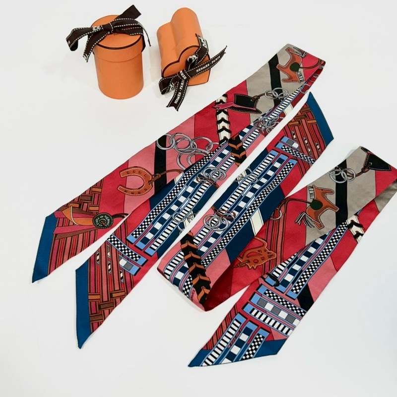 Hermes紅粉藍小馬圖Twilly絲巾一對-0