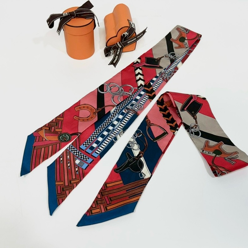 Hermes紅粉藍小馬圖Twilly絲巾一對-1