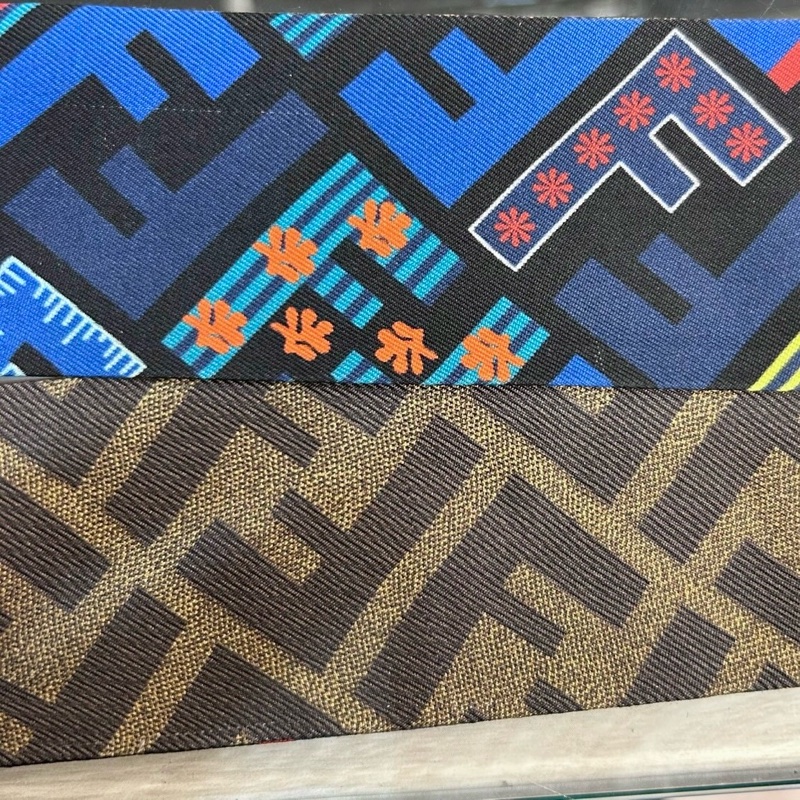 FENDI老花棕拚藍雙F雙面Twilly絲巾-5