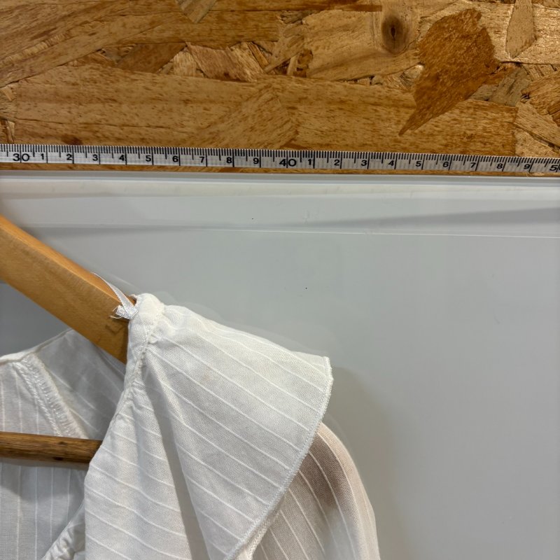 【美收精品】ARMANI JEANS白色透明荷葉邊上衣 4-285【隔月月中將轉賣至日本 上架期限30天】-9