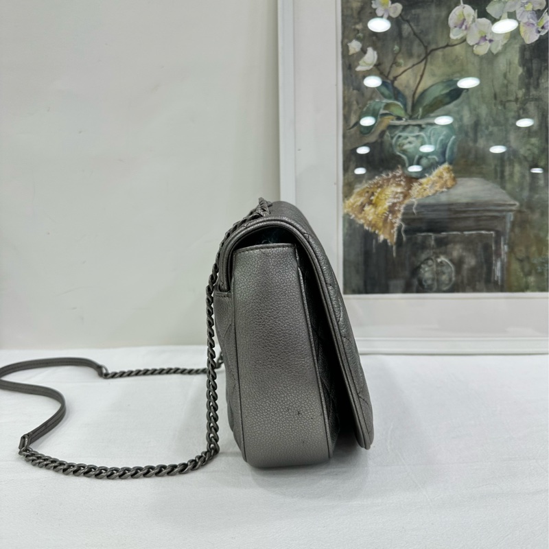 Chanel 香奈兒 銀色牛皮鴛鴦扣 馬鞍包 23開有卡-3