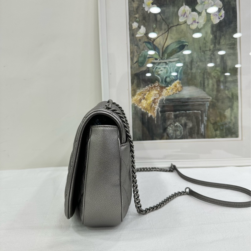 Chanel 香奈兒 銀色牛皮鴛鴦扣 馬鞍包 23開有卡-4