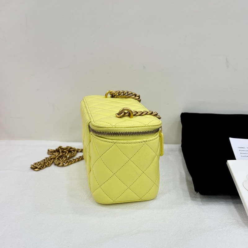 香奈兒/chanel 25C 小雞黃/羊皮/山茶花調整扣長盒包 晶片有購證-2