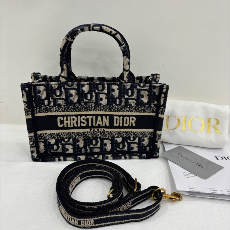 Dior迪奧老花 mini tote包，23年編碼 ，新款肩帶款，可手提可斜挎 有小票 99新 近閒置-1
