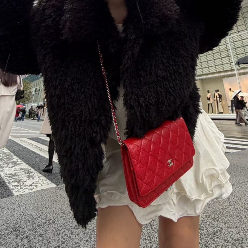 「JL精品代購」香奈兒紅銀荔枝牛皮woc鏈條包-1