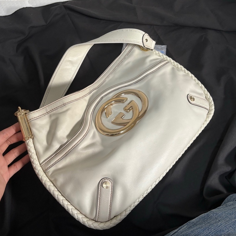 【閒置❤️】 gucci 大logo白皮單肩包-0