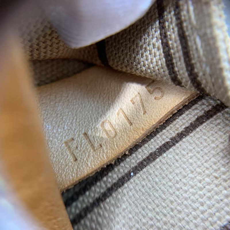 二手 lv neverfull 大號老花,包口手柄內里發黑磨損,包有異味-6