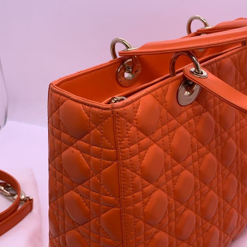 二手 dior 七格橘紅色羊皮戴妃包金扣，配件肩帶，2013 年購入-10