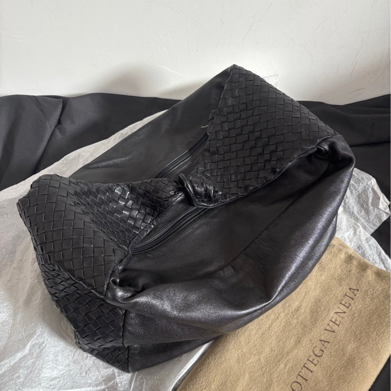 【近新閒置❤️】 bv葆蝶家 黑色編織打結和尚包 單肩包-1