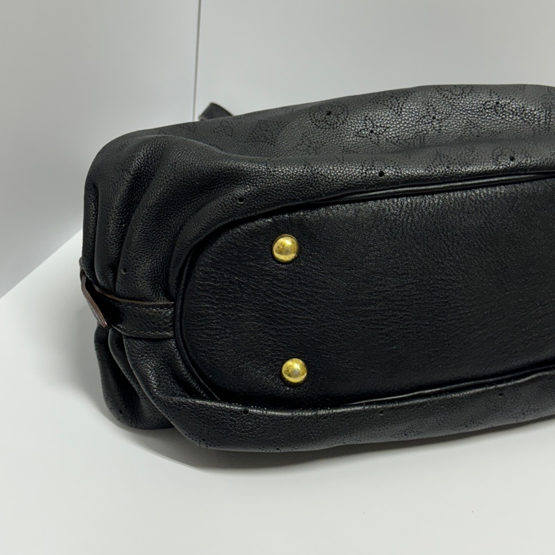 (超稀有⏰) LV Mahina 全牛皮 水餃包 肩背+腋下包 專櫃13萬!-8