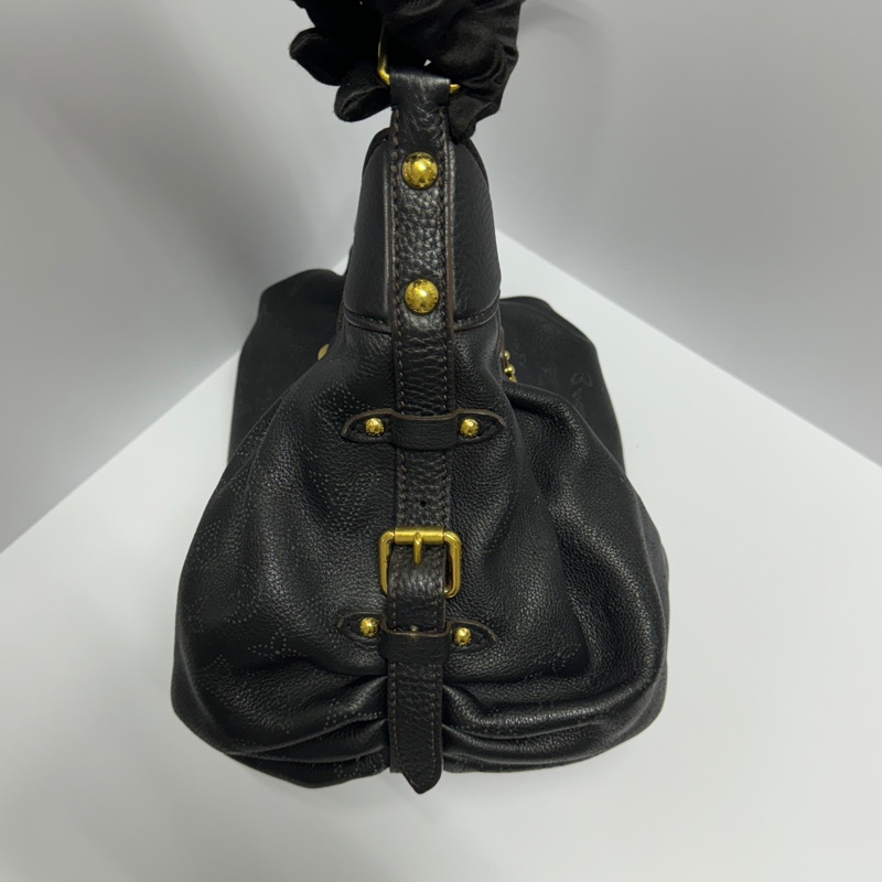 (超稀有⏰) LV Mahina 全牛皮 水餃包 肩背+腋下包 專櫃13萬!-12