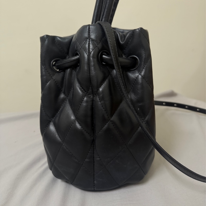 BalenciagaBTouch黑字菱格紋牛皮手提包斜背包水桶包-4