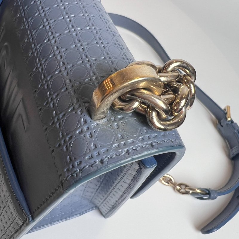 DIOR 莫蘭迪藍蒙田30 金鍊包-7