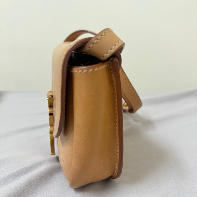 聖羅藍YSL SAINT LAURENT Small Kaia復古皮革半月包馬鞍包奶茶色-4