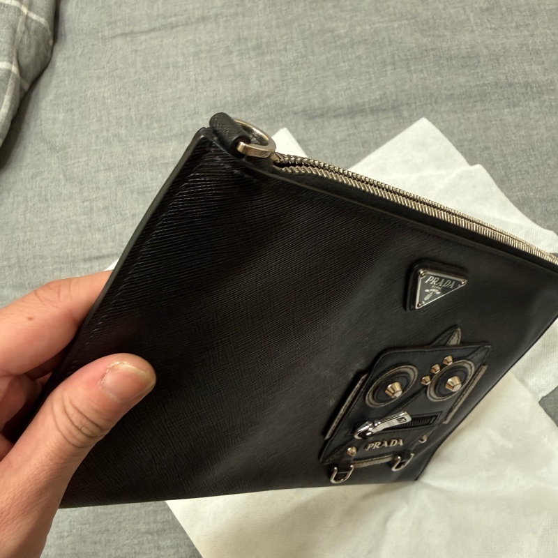 PRADA 機器人手拿包-2