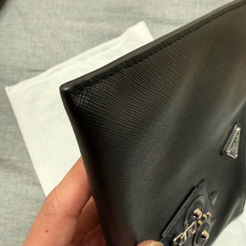 PRADA 機器人手拿包-3