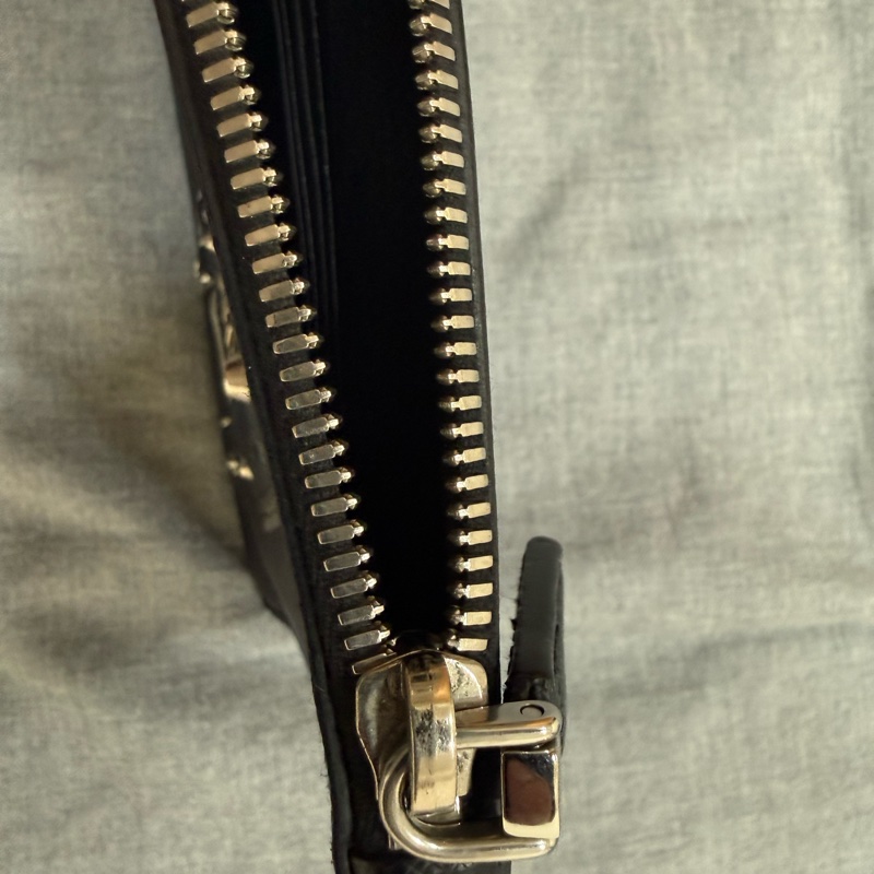 PRADA 機器人手拿包-6