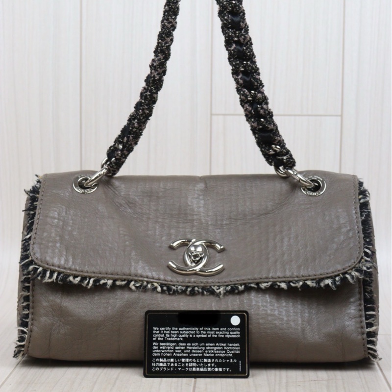 Chanel 牛皮拼絨毛大象灰肩背包-1