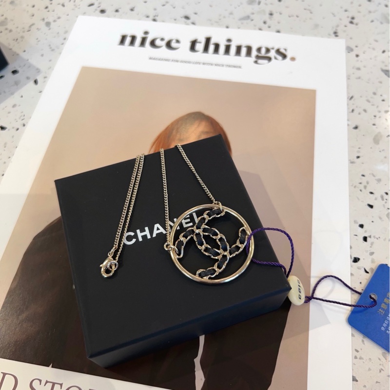 【閒置🆕】Chanel黑金皮穿鏈條雙C圓環 鏤空圓餅項鍊 鎖骨鏈-5