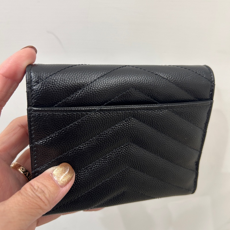 YSL 黑魚子醬牛皮金釦三折短夾-7