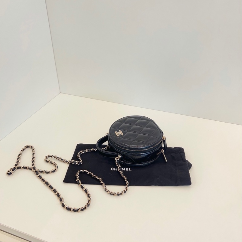 【99新帶膜🆕】Chanel黑金油蠟皮雙層Handle圓餅包🍪2b-5