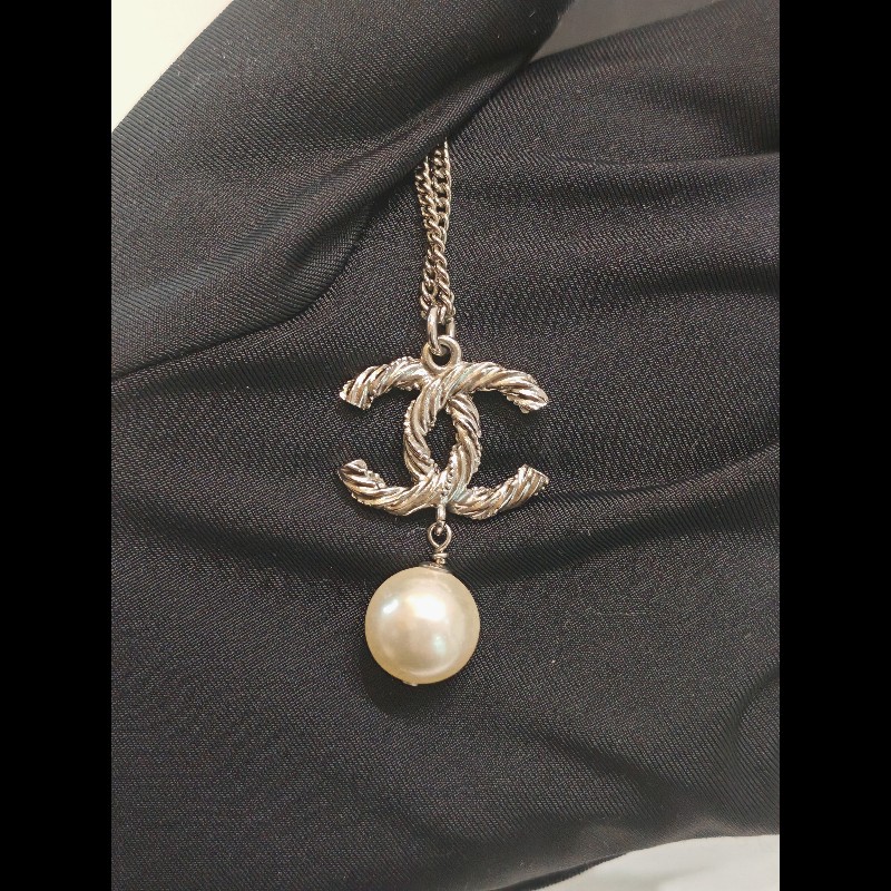 Chanel necklace-5