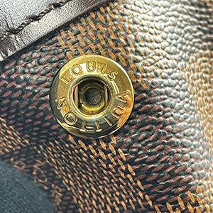 *奢華大道國際精品＊【L3269】 LV 咖啡色棋盤格金牌肩背包 N51204-9