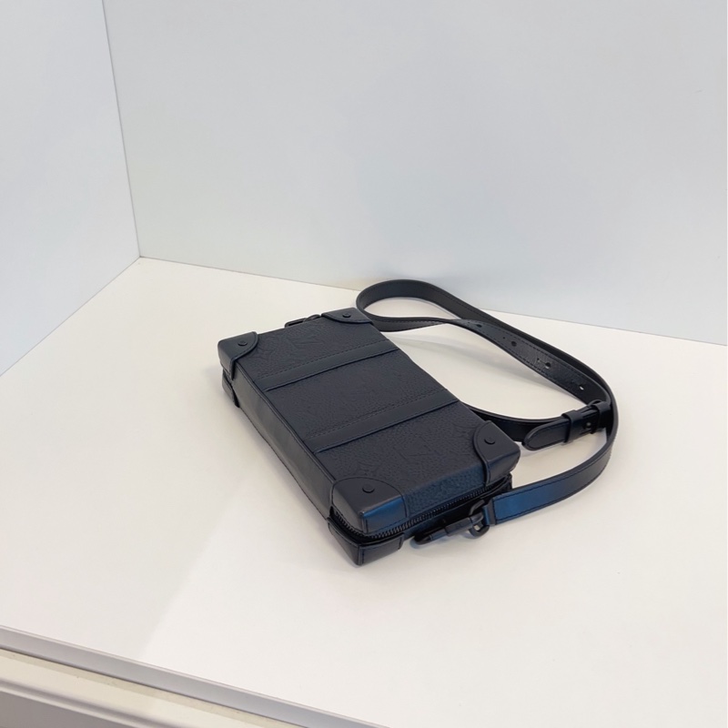 【98新🆕】LV soft trunk 黑武士全皮印花黑盒子 斜挎包 單肩包-6