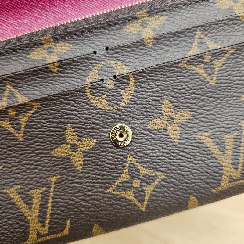 [品況很新😘] LV原花金釦Emilie下蓋長夾-11