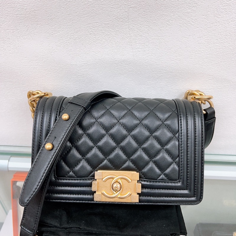Chanel boy 20 芯片款 黑金小號-0
