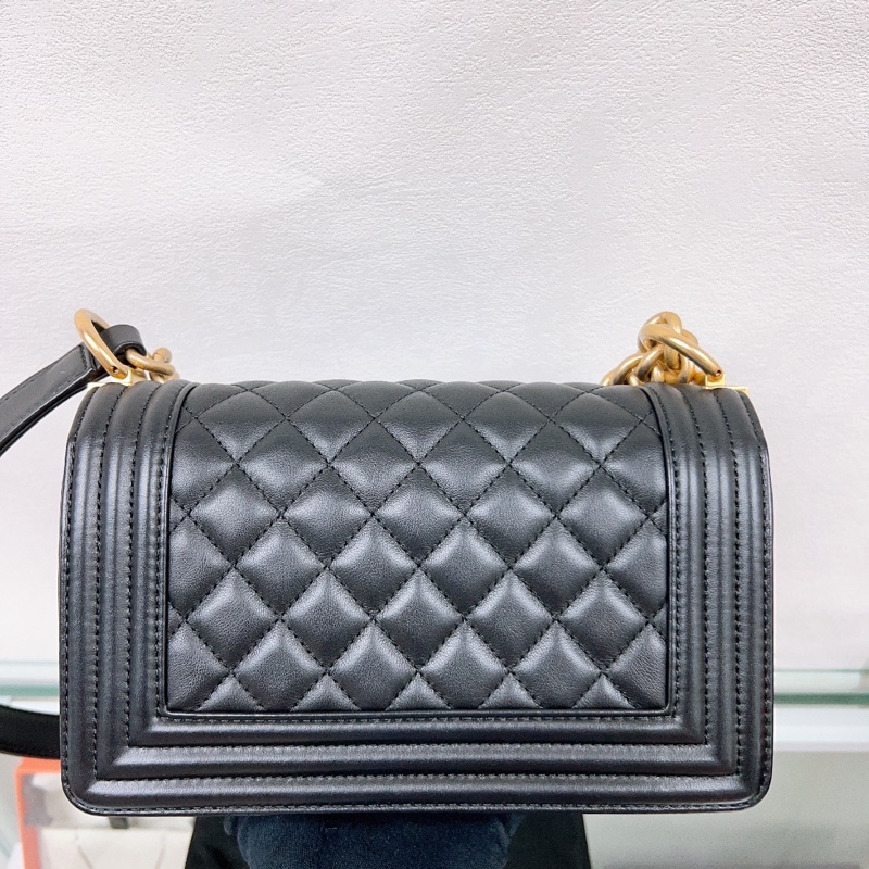 Chanel boy 20 芯片款 黑金小號-4