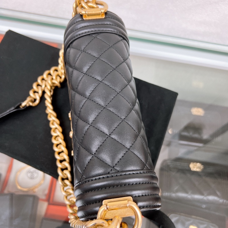 Chanel boy 20 芯片款 黑金小號-7