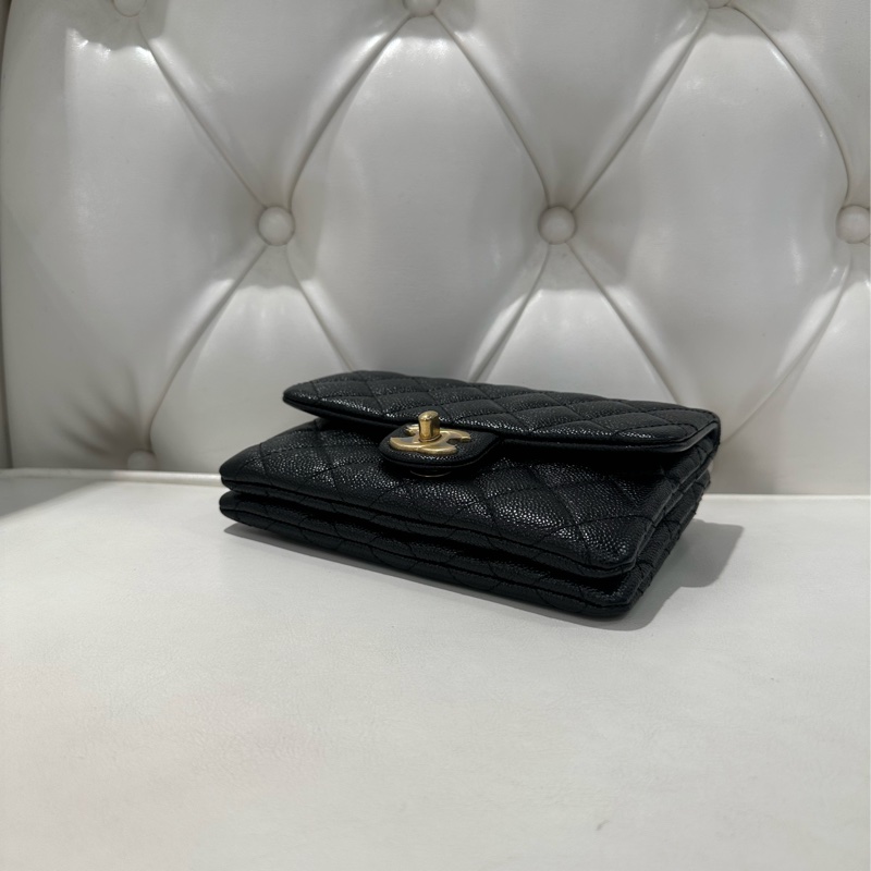 CHANEL皮穿鍊字母LOGO 金釦菱格紋腰包 黑色-3