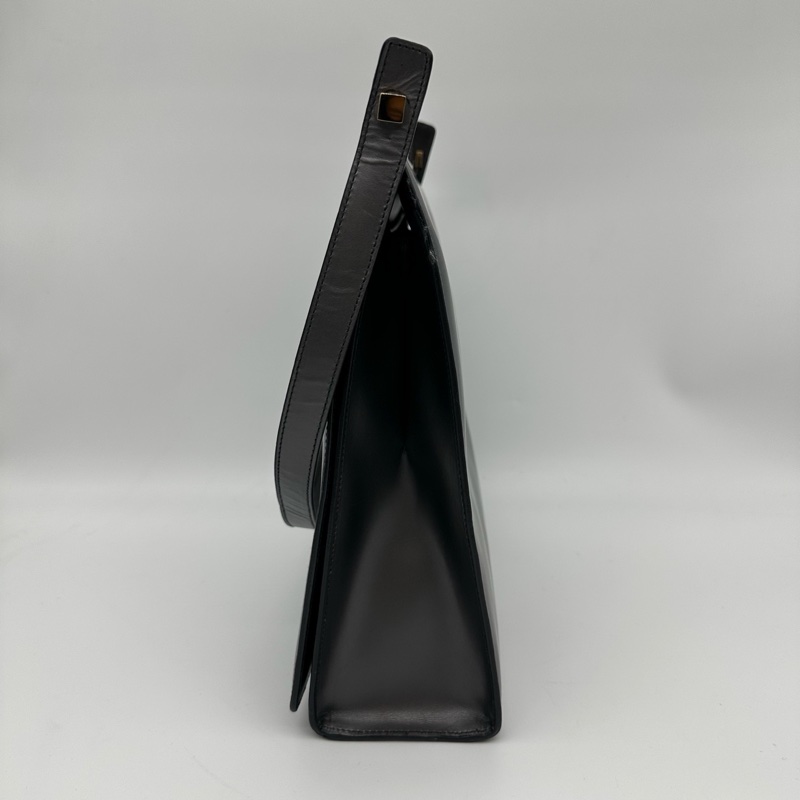 「JL精品代購」Gucci復古極簡清冷金屬色金框包邊單肩包-5