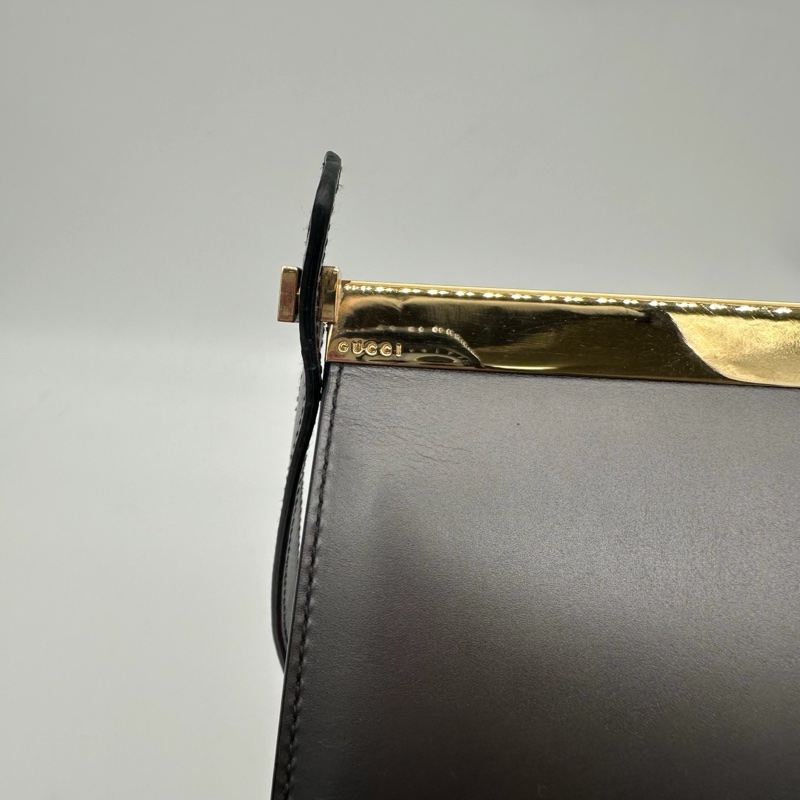 「JL精品代購」Gucci復古極簡清冷金屬色金框包邊單肩包-7