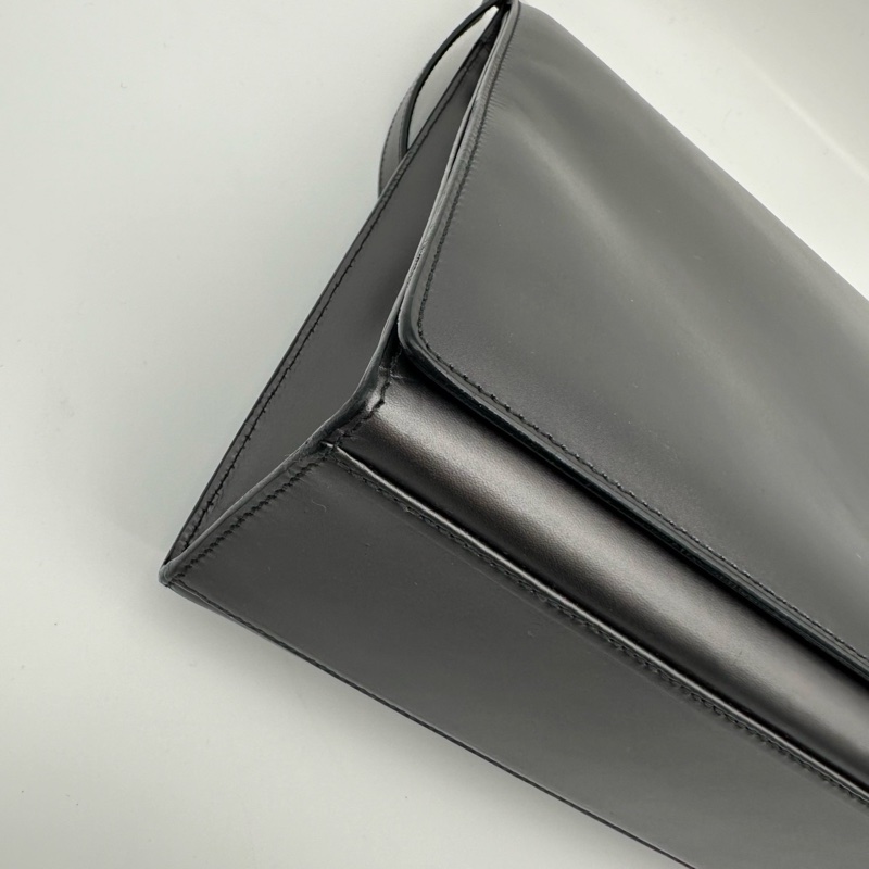 「JL精品代購」Gucci復古極簡清冷金屬色金框包邊單肩包-9