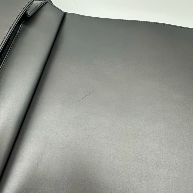 「JL精品代購」Gucci復古極簡清冷金屬色金框包邊單肩包-14