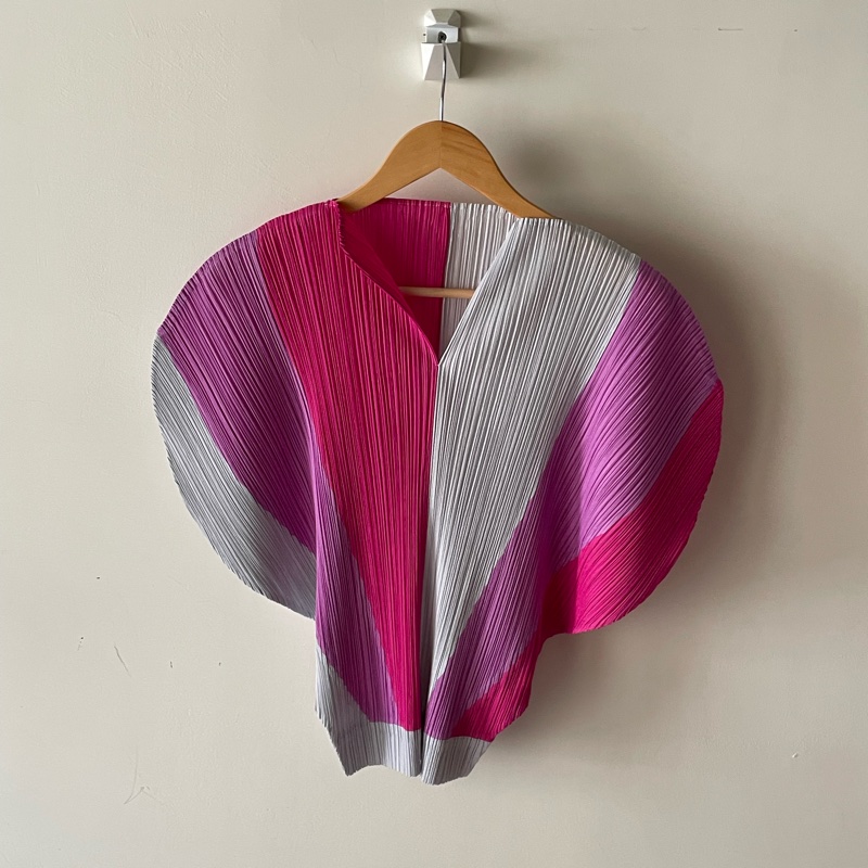 ▪️富貴選物FUGUEI▪️三宅一生PP 三拼色拼色 扇型上衣-0