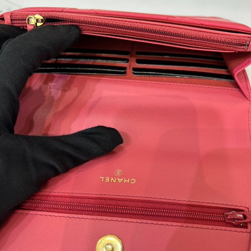 CHANEL粉牛皮金釦19 WOC-8