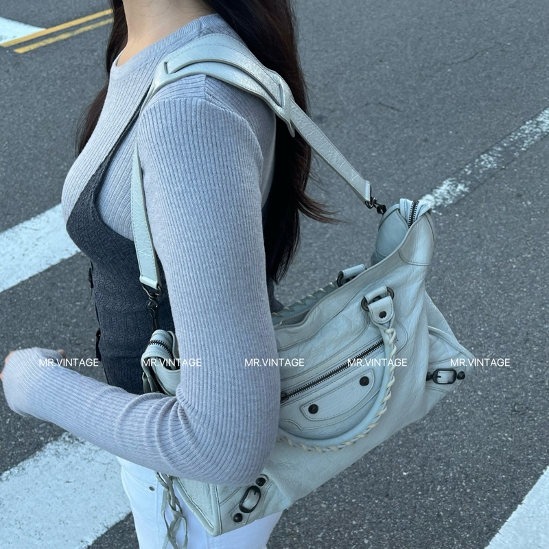 🏷️ Balenciaga 寶寶藍機車包-0