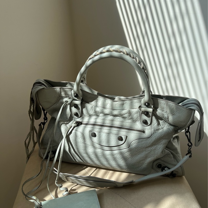 🏷️ Balenciaga 寶寶藍機車包-3