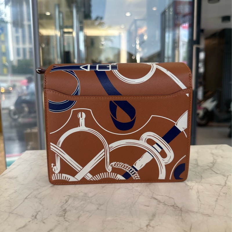 HERMES 限量彩繪豬鼻肩背包 焦糖色 Y刻-2